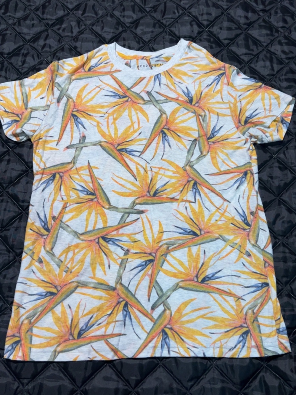 Men’s  Tropical Bird of Paradise Print Tee - Yellow